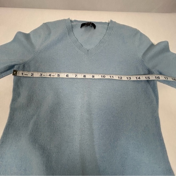 Alex Marie Women’s Cashmere Sky Blue V-Neck Sweater - Picture 5 of 10